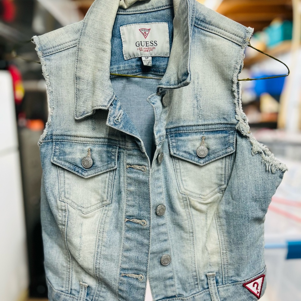 Sleeveless Jean Jacket
